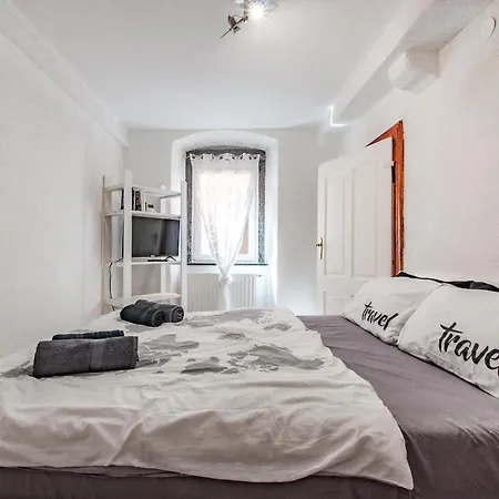 Way To The Castle Appartamento